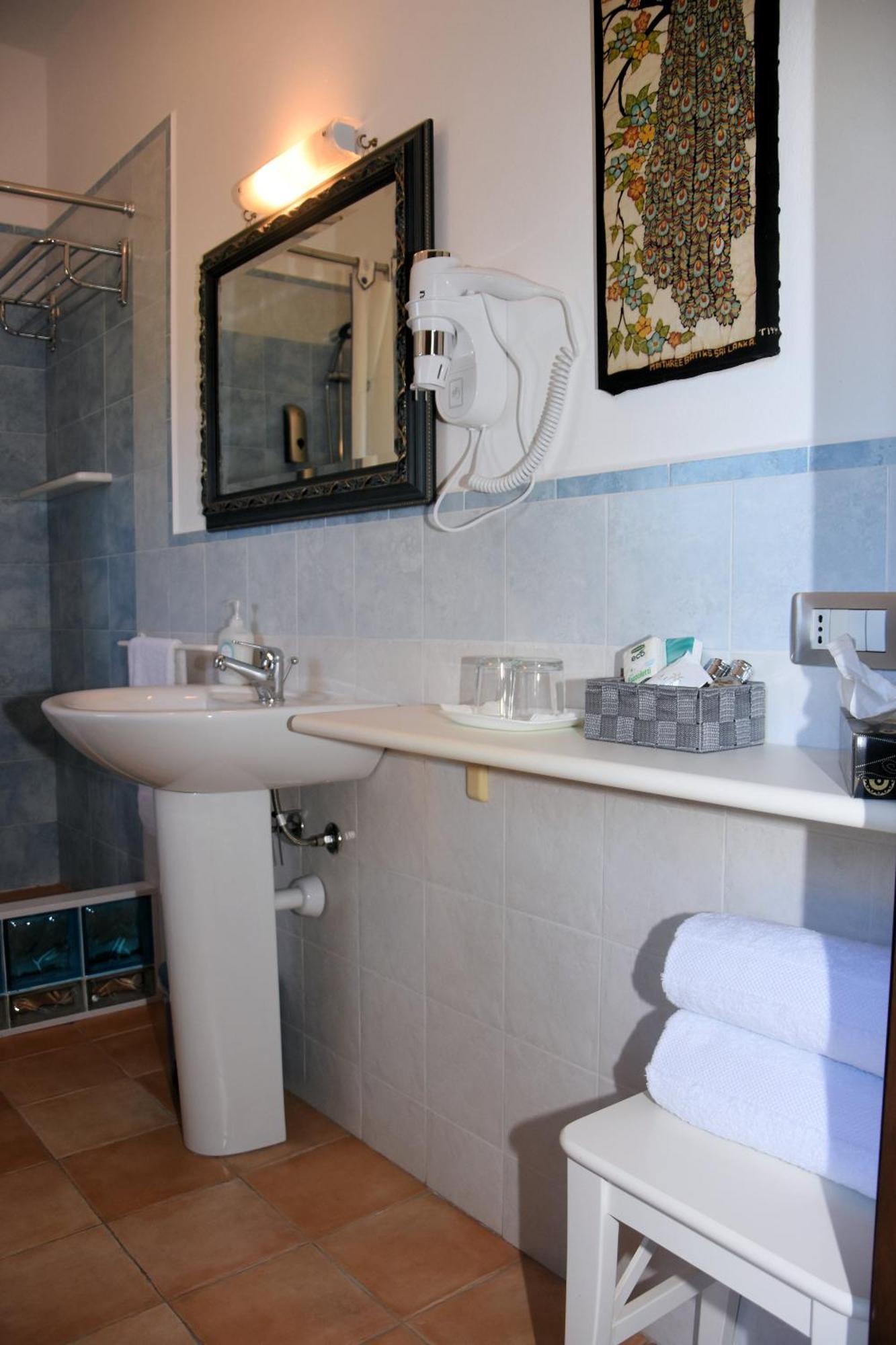 Guest House La Carolina Tigliole Dış mekan fotoğraf